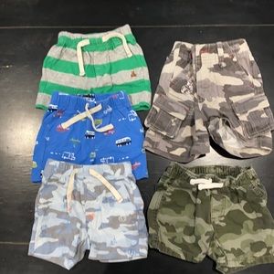 5 pairs Gap boys 6-12 month shorts
